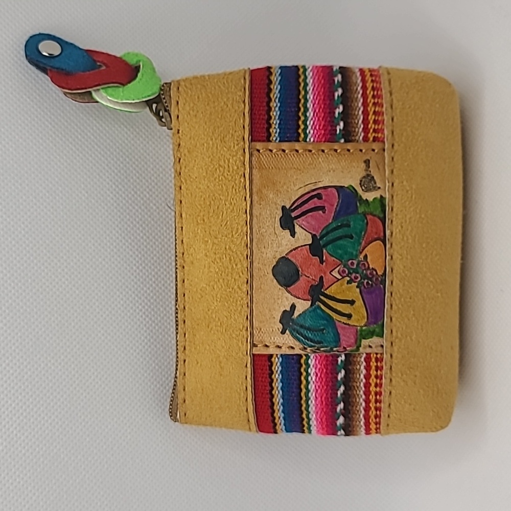 Artisanal Peruvian small cash & change purse NWOT